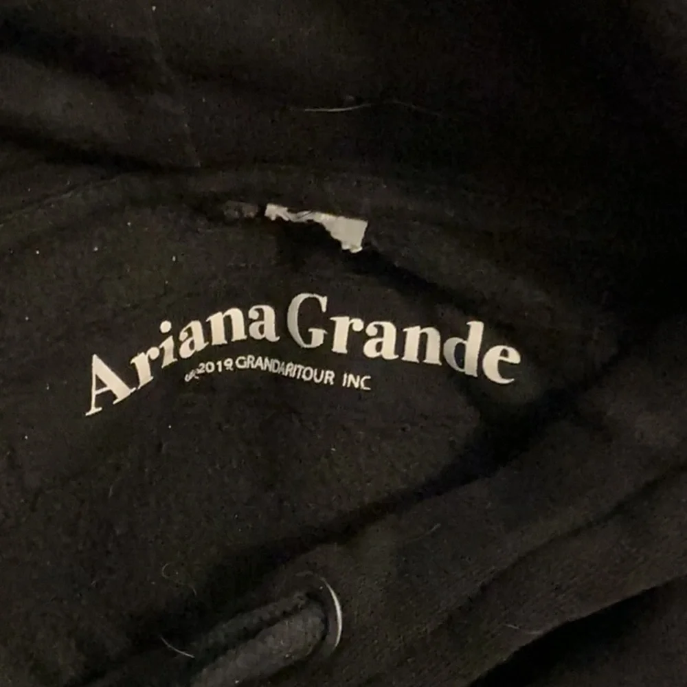 Ariana Grande 7 Rings Hoodie
Sweatshirt Black Large - Picture 4 of 4